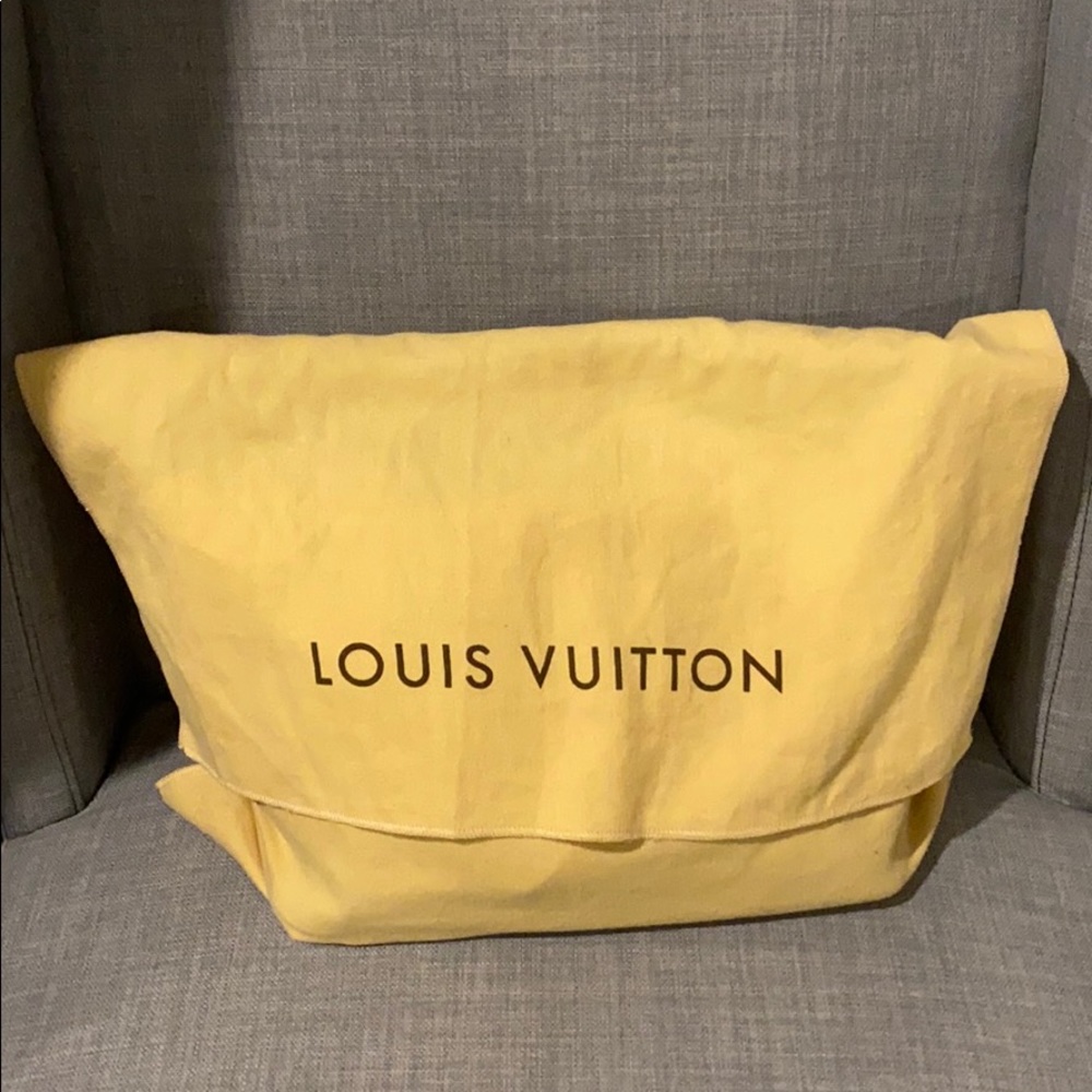 **NEW** Photos 💯 authentic Louis Vuitton Palermo - Picture 5 of 16